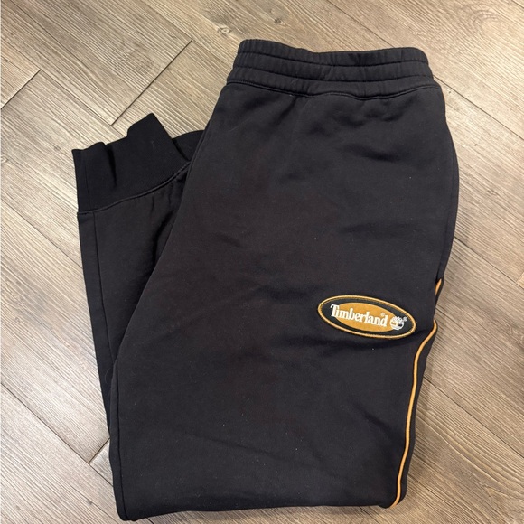 Timberland Black and Gold Jogger Set. Sweatshirt, Sweatpants and Tshirt. - Picture 10 of 13
